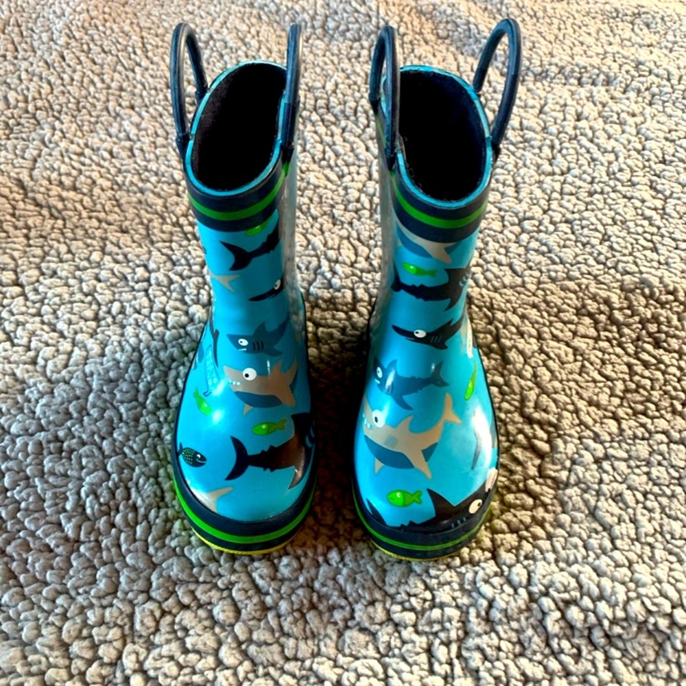 Little Kids rain boots